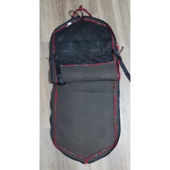 Vtg Vera Bradley Quilted "Red Coin" Garment  Travel Bag Paisley & Leaf Print - Picture 3 of 5